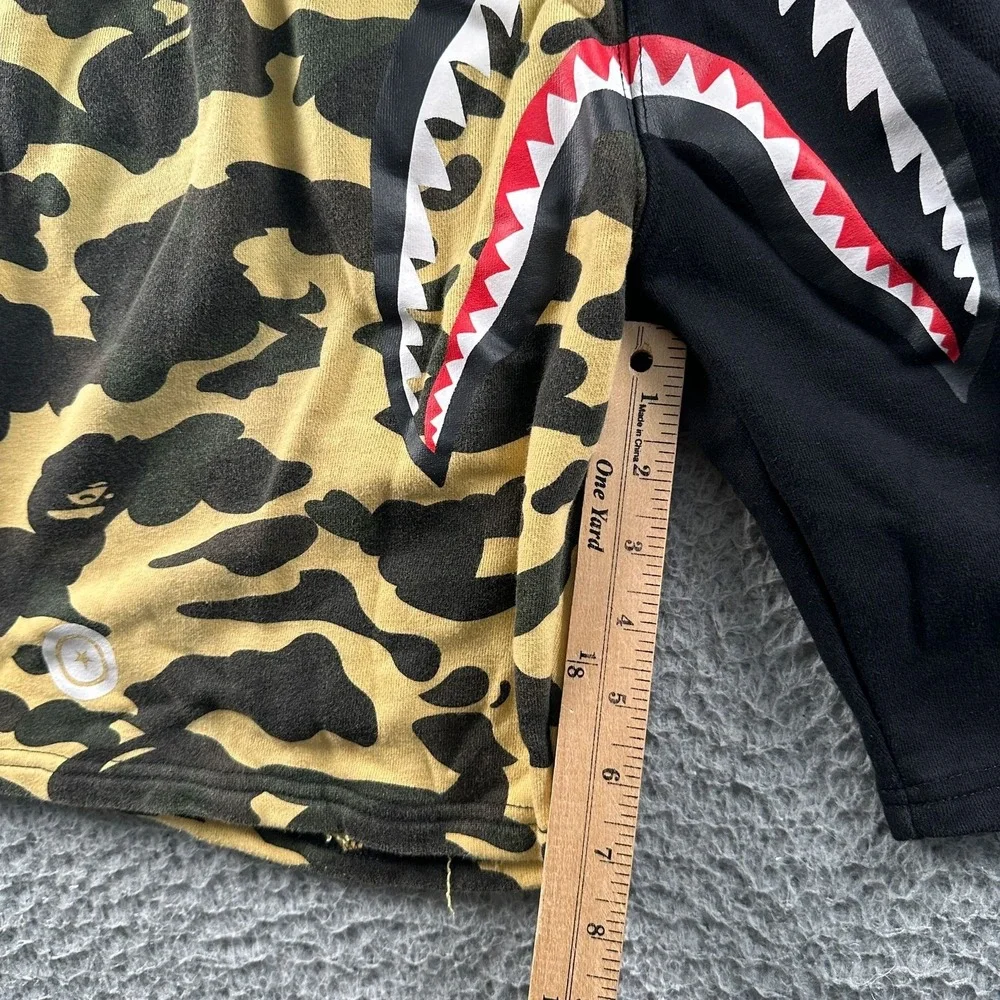 A‎ Bathing Ape Bape Shark Half Camo Shorts Youth 3XL Size 30 Mens Streetwear
